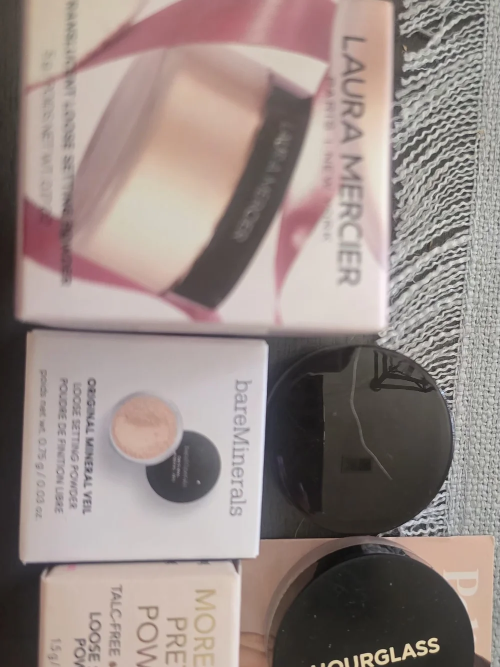 Hourglass & Laura Mercier Powder Bundle -travel Powder Set